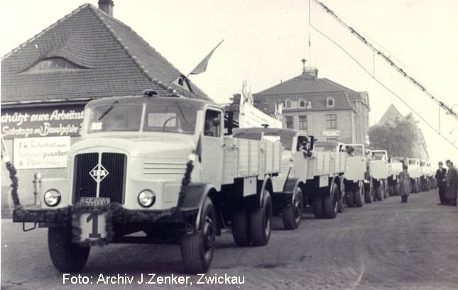 Die ersten H 6 LKW`s verlassen das Werk